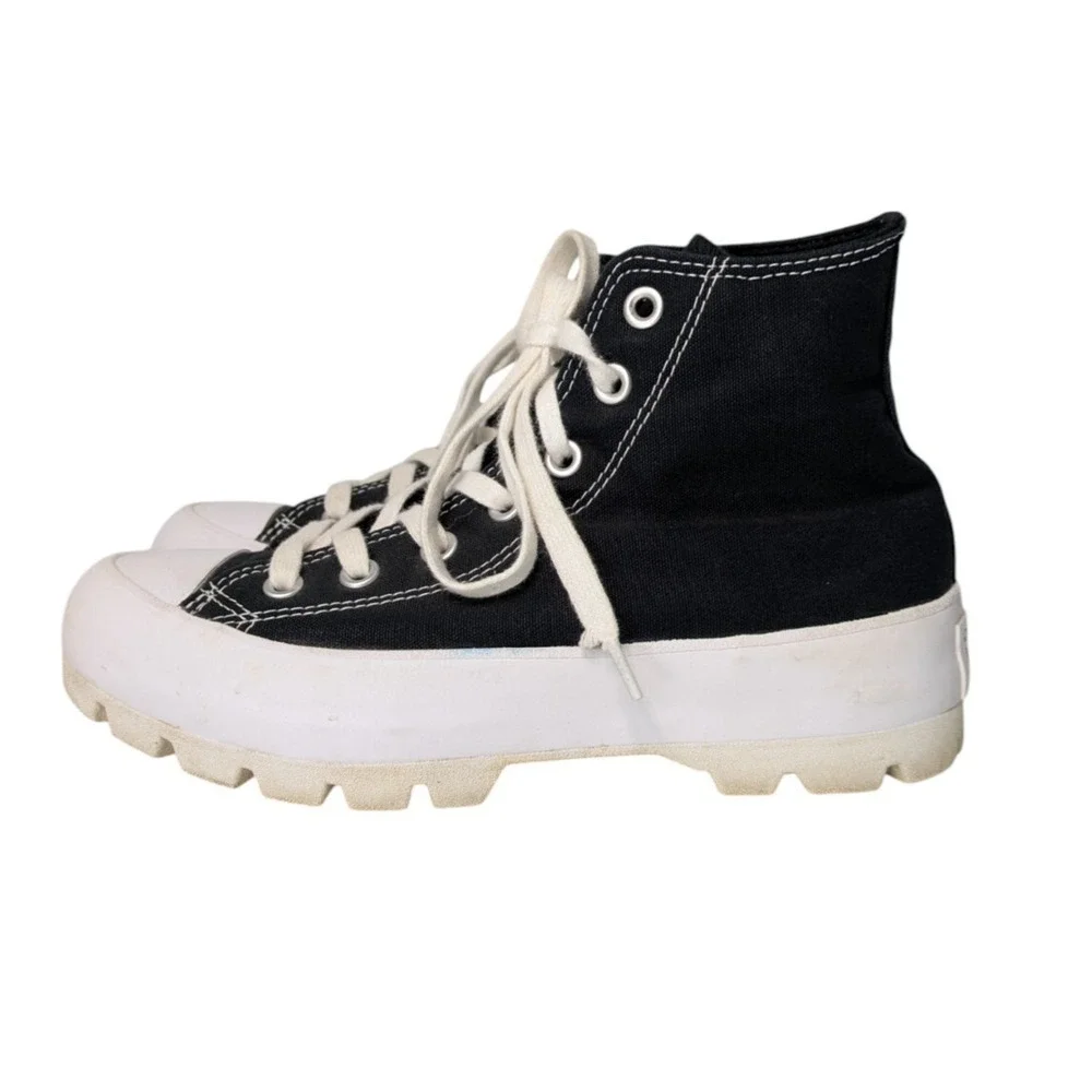Converse Chuck Taylor All Star Black Lugged Hi Top Sneakers Size 7.5 565901C